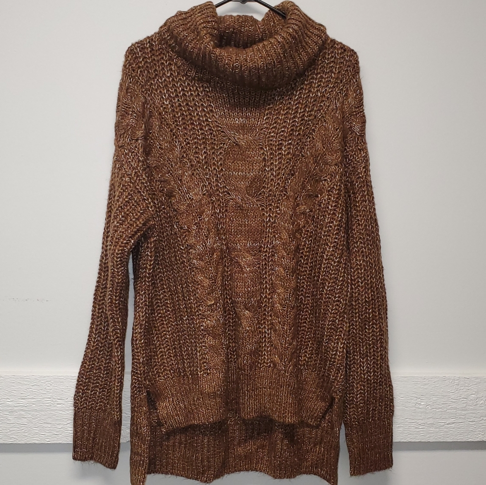 # Plus Size Universal Thread Sweater XXL